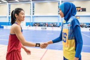 Women in Sports Leadership #2: Gessy Li — netball captain, organizer and umpire — on learning to be a captain[:zh]「女性體育領袖」系列二: 學習當起隊長 — 黎嘉詠 (Gessy Li) — 投球隊隊長、籌劃人和裁判